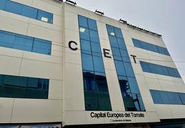Edificio CET 'Capital Europea del Tomate' en Miajadas