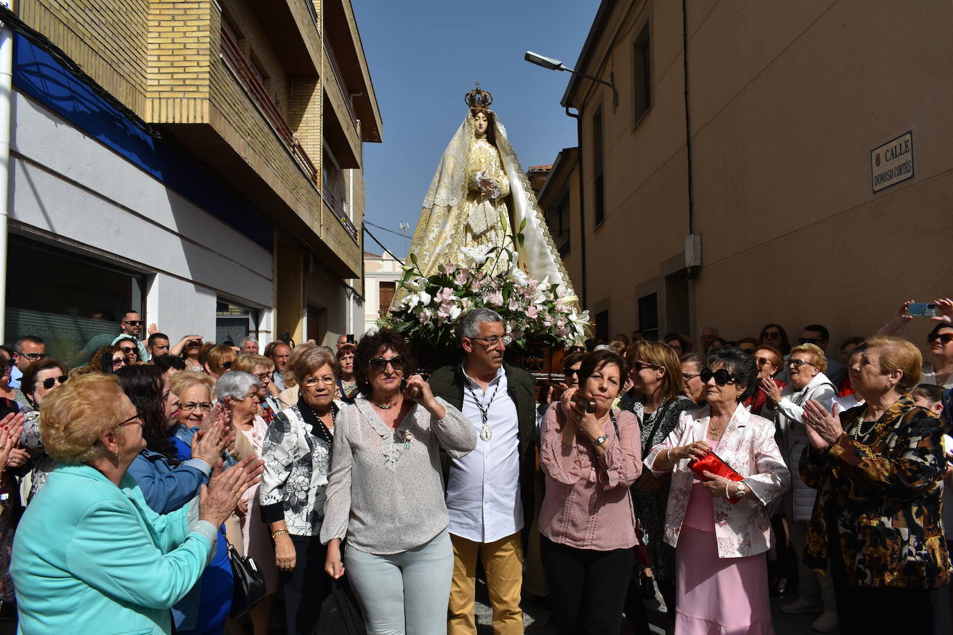 Los miajadeños volvieron a celebrar el reencuentro entre Jesús Resucitado y la Santa Madre
