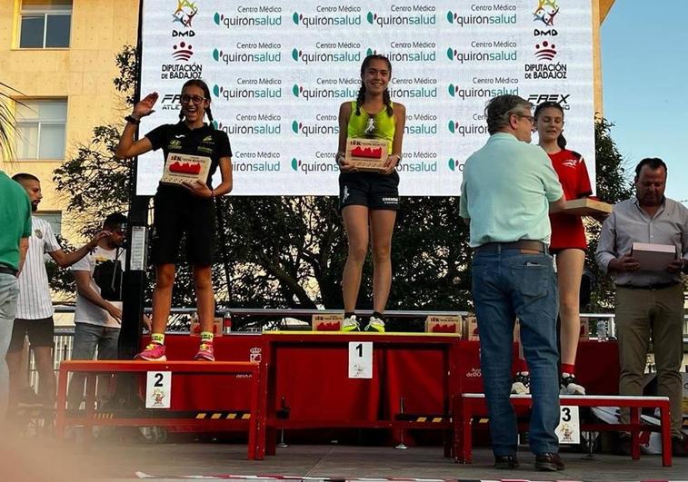 Macarena Carmona se proclama campeona Sub 14 Femenina en la '10K Ciudad de Don Benito'