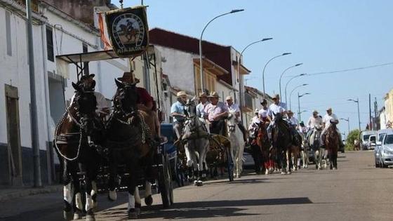 'La Garrocha' celebró su XVII concentración ecuestre 'Villa de Miajadas'