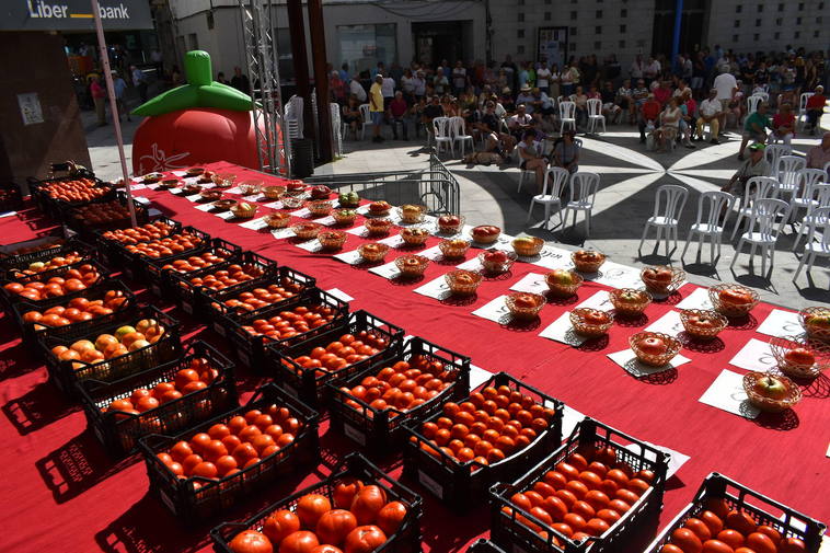 1'264 kilos, ganador de la categoría 'Mayor peso' en el XXXVIII Concurso del Tomate