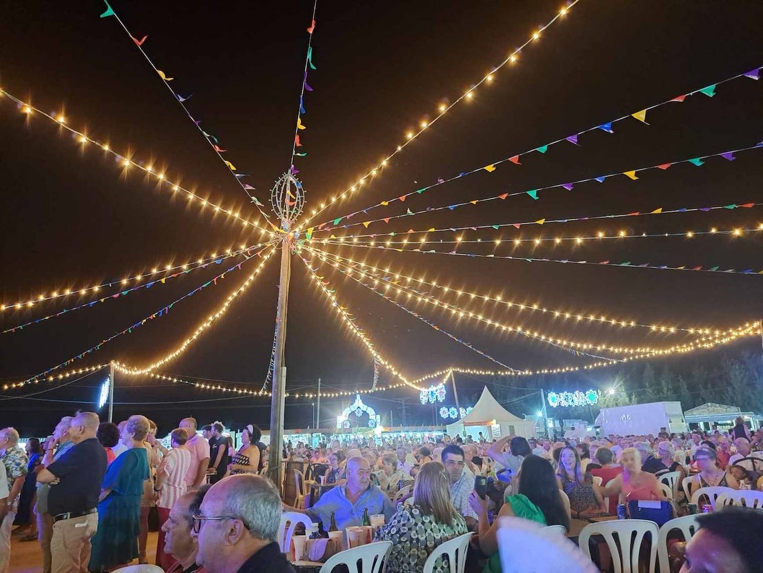 FOTOS FERIA DE NOCHE MIAJADAS 2023