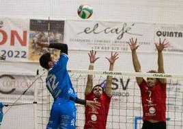 Encuentro entre el Textil Santanderina y el Extremadura Grupo Laura Otero