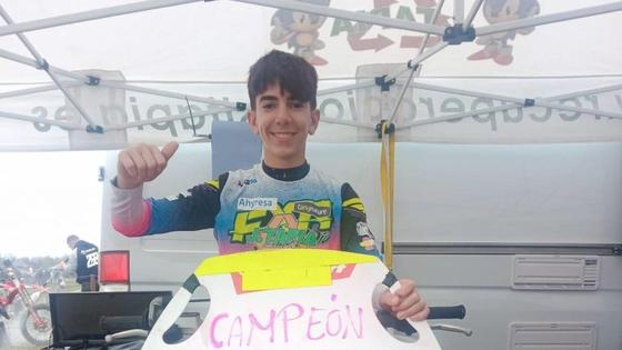 Samuel Tapia se proclama campeón de Extremadura de Motocross 125cc