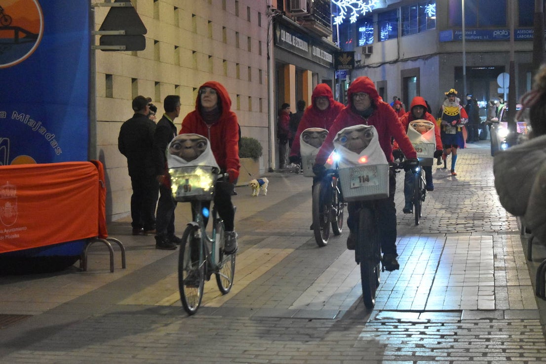Fotos: La San Silvestre Miajadeña fue de las primeras en despedir el 2023