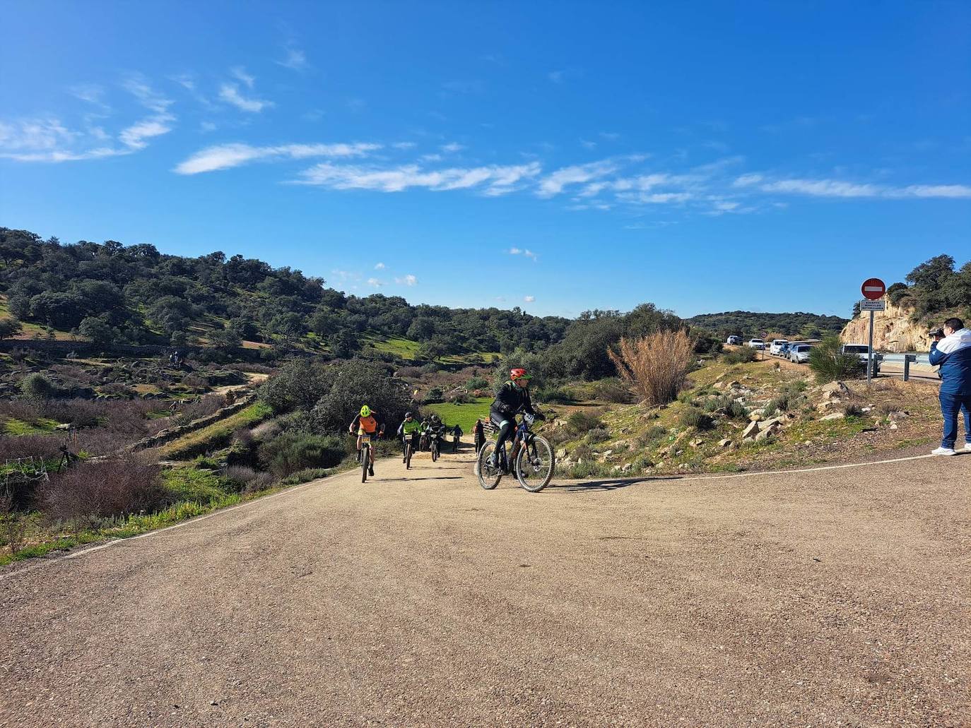 Miajadas volvió a convertirse un año más en punto referente del ciclismo con su famosa prueba Titán de los Ríos, congregando lo mejor del panorama nacional en un paraje natural incomparable. 