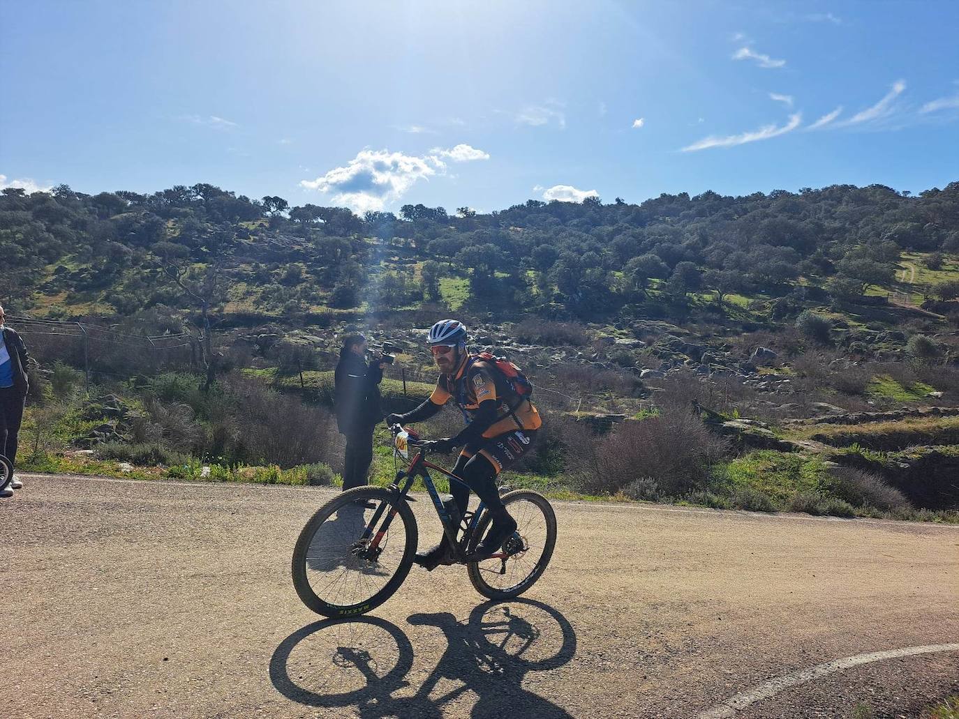 Miajadas volvió a convertirse un año más en punto referente del ciclismo con su famosa prueba Titán de los Ríos, congregando lo mejor del panorama nacional en un paraje natural incomparable. 