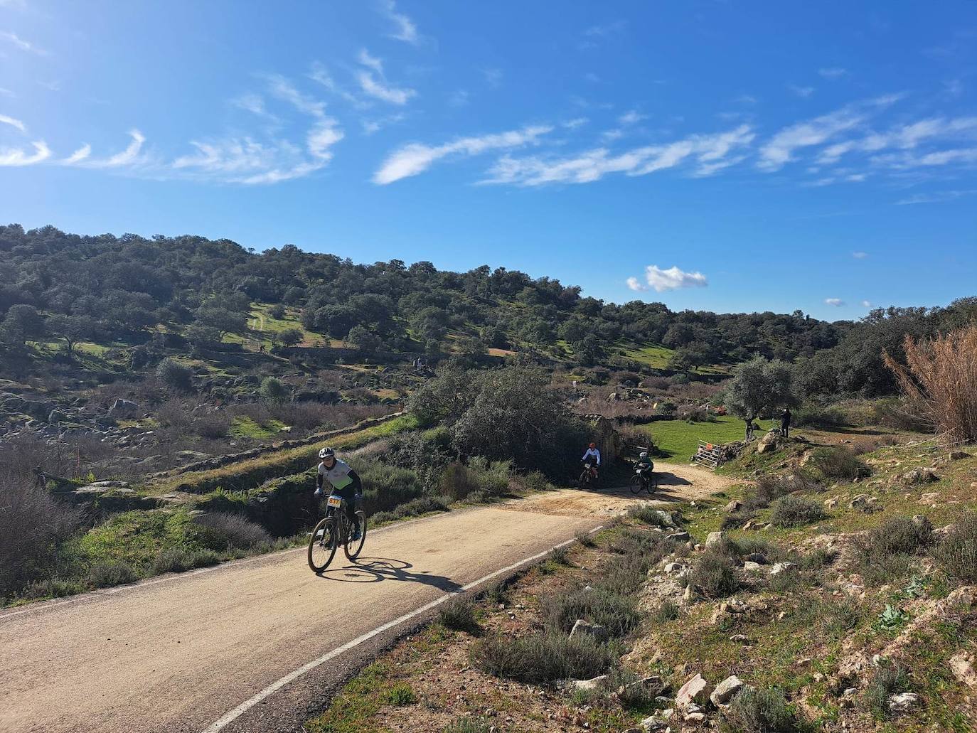 Miajadas volvió a convertirse un año más en punto referente del ciclismo con su famosa prueba Titán de los Ríos, congregando lo mejor del panorama nacional en un paraje natural incomparable. 