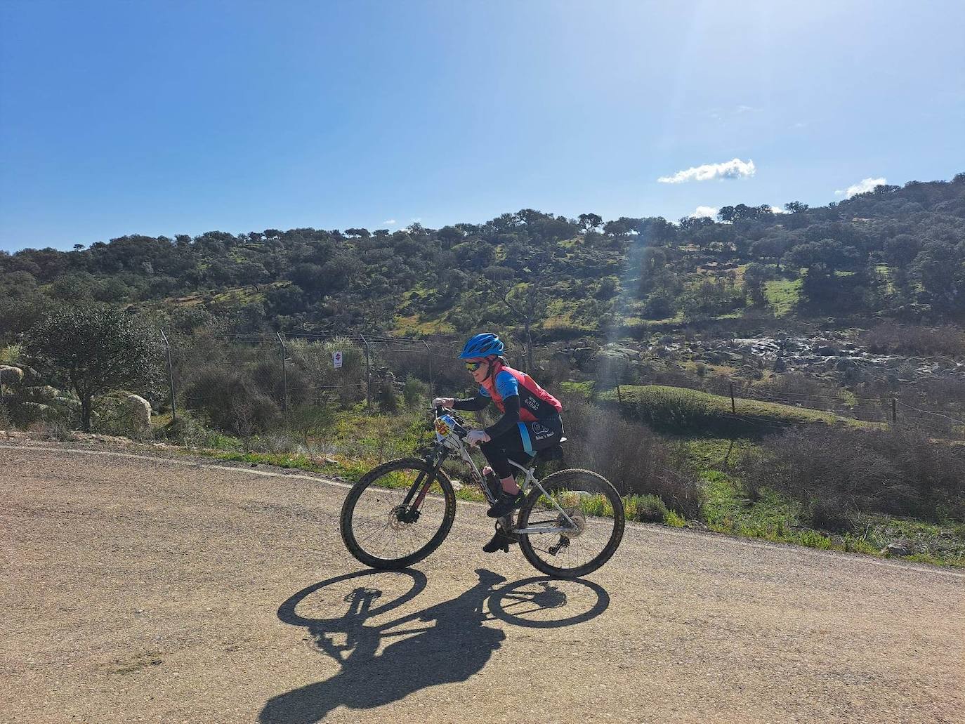 Miajadas volvió a convertirse un año más en punto referente del ciclismo con su famosa prueba Titán de los Ríos, congregando lo mejor del panorama nacional en un paraje natural incomparable. 