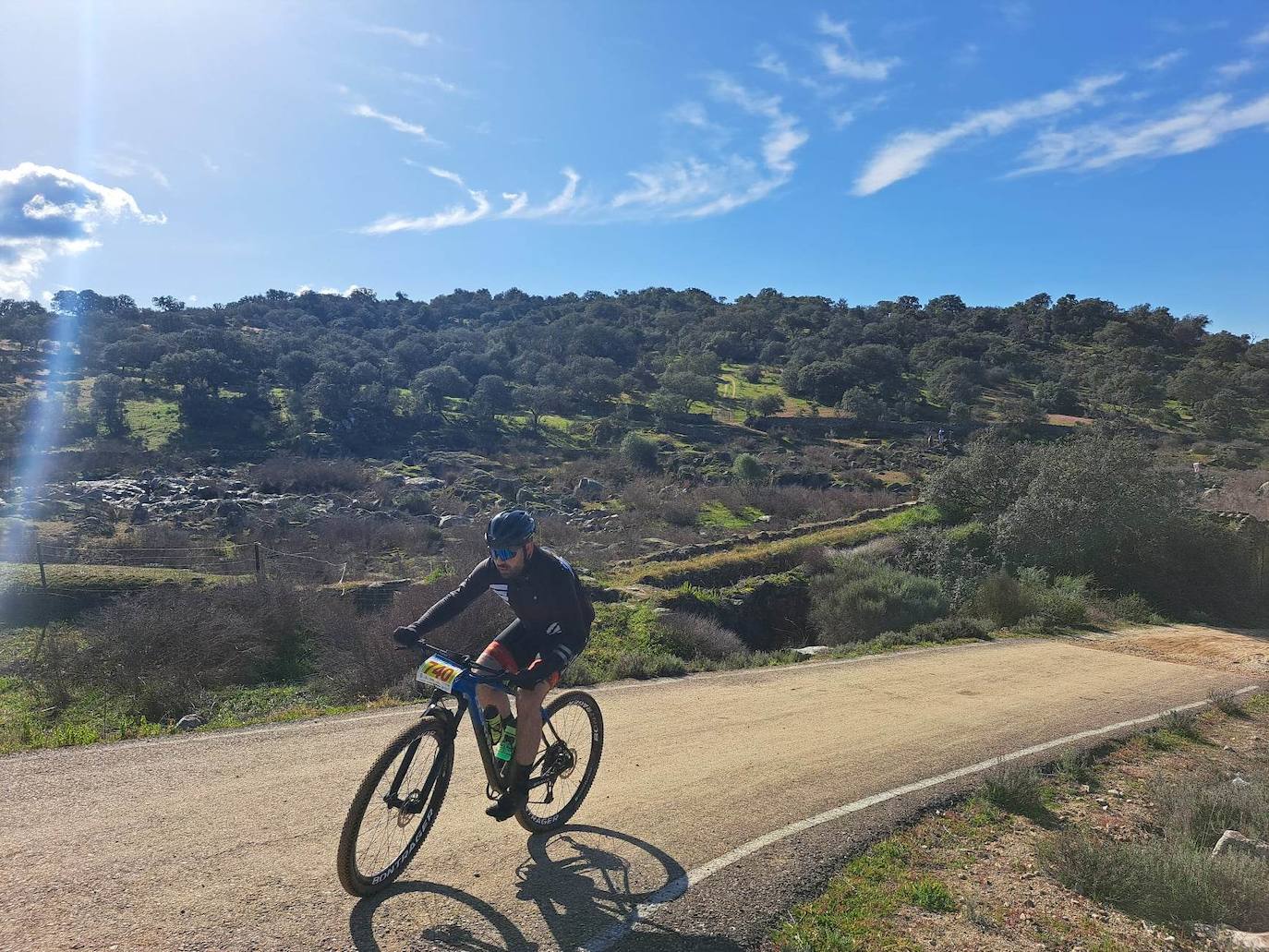 Miajadas volvió a convertirse un año más en punto referente del ciclismo con su famosa prueba Titán de los Ríos, congregando lo mejor del panorama nacional en un paraje natural incomparable. 