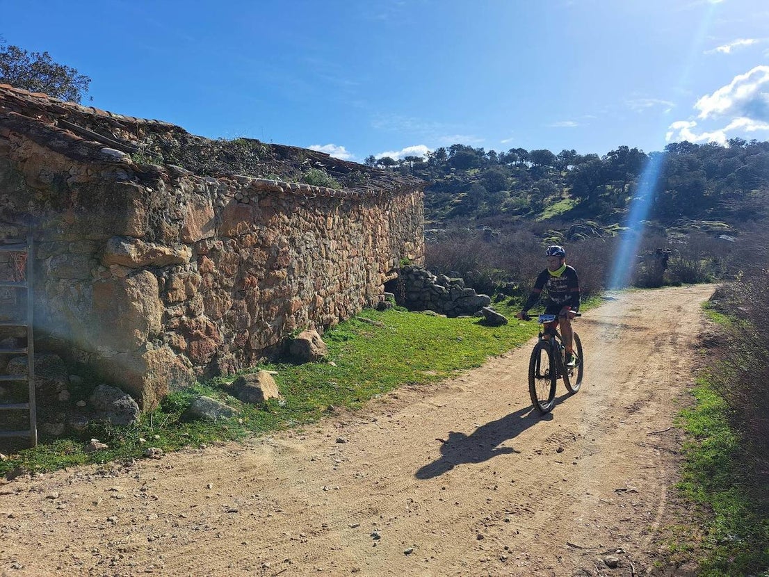 Miajadas volvió a convertirse un año más en punto referente del ciclismo con su famosa prueba Titán de los Ríos, congregando lo mejor del panorama nacional en un paraje natural incomparable. 