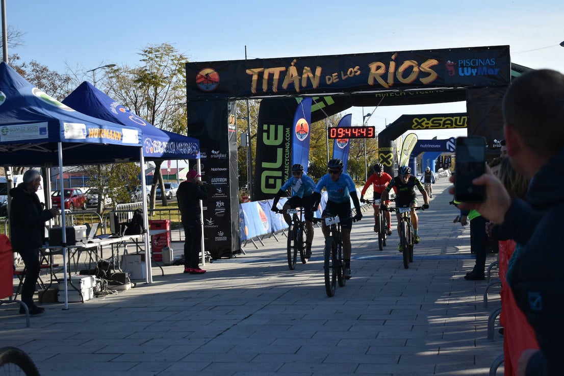 Miajadas volvió a convertirse un año más en punto referente del ciclismo con su famosa prueba Titán de los Ríos, congregando lo mejor del panorama nacional en un paraje natural incomparable. 