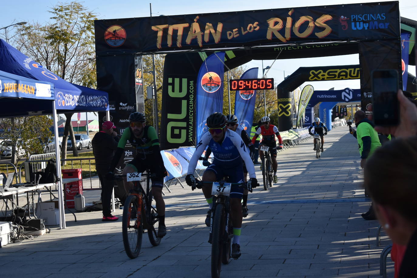 Miajadas volvió a convertirse un año más en punto referente del ciclismo con su famosa prueba Titán de los Ríos, congregando lo mejor del panorama nacional en un paraje natural incomparable. 