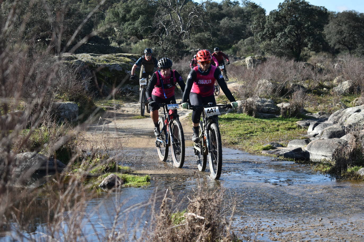 Miajadas volvió a convertirse un año más en punto referente del ciclismo con su famosa prueba Titán de los Ríos, congregando lo mejor del panorama nacional en un paraje natural incomparable. 