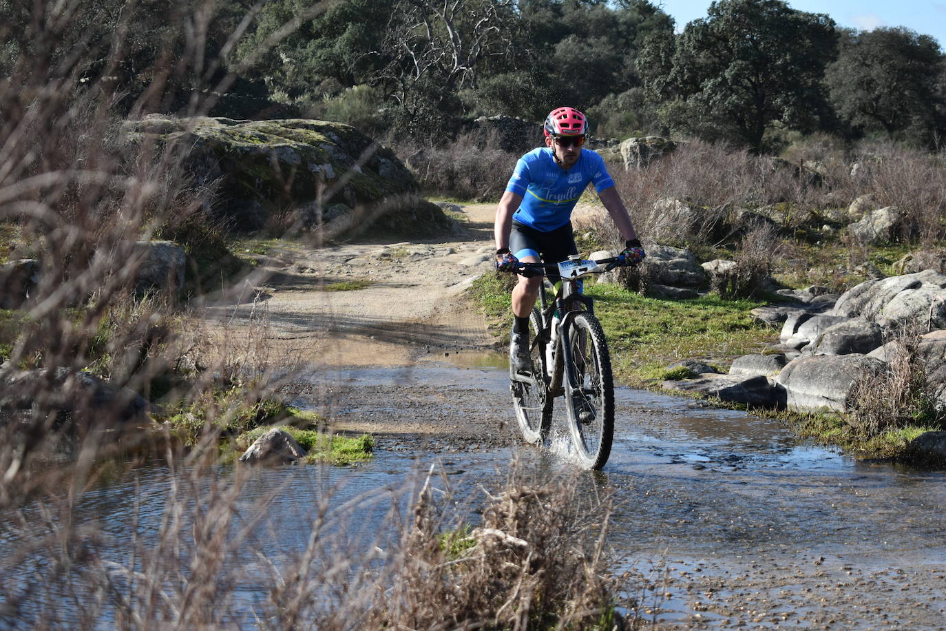 Miajadas volvió a convertirse un año más en punto referente del ciclismo con su famosa prueba Titán de los Ríos, congregando lo mejor del panorama nacional en un paraje natural incomparable. 