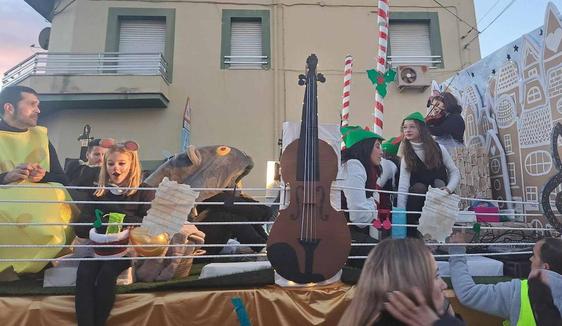 FOTOS: La magia de la Cabalgata de Reyes Magos recorrió las calles de Miajadas