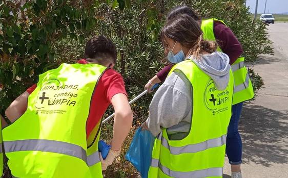 El club de senderismo 'Peña del Diablo' participará en la próxima jornada de basuraleza