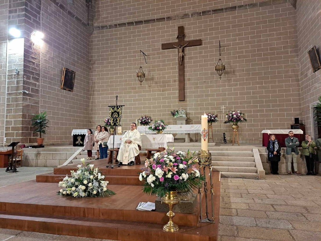 El reencuentro fue igual de hermoso dentro de la Iglesia