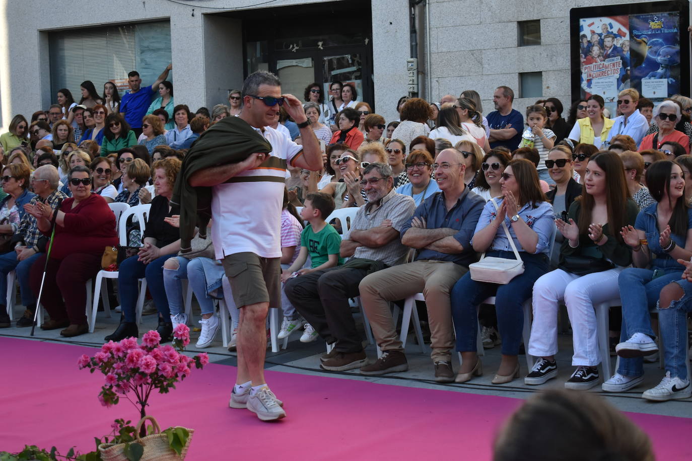 FOTOS: Éxito rotundo del desfile 'Miajadas está de moda' (1ª parte)