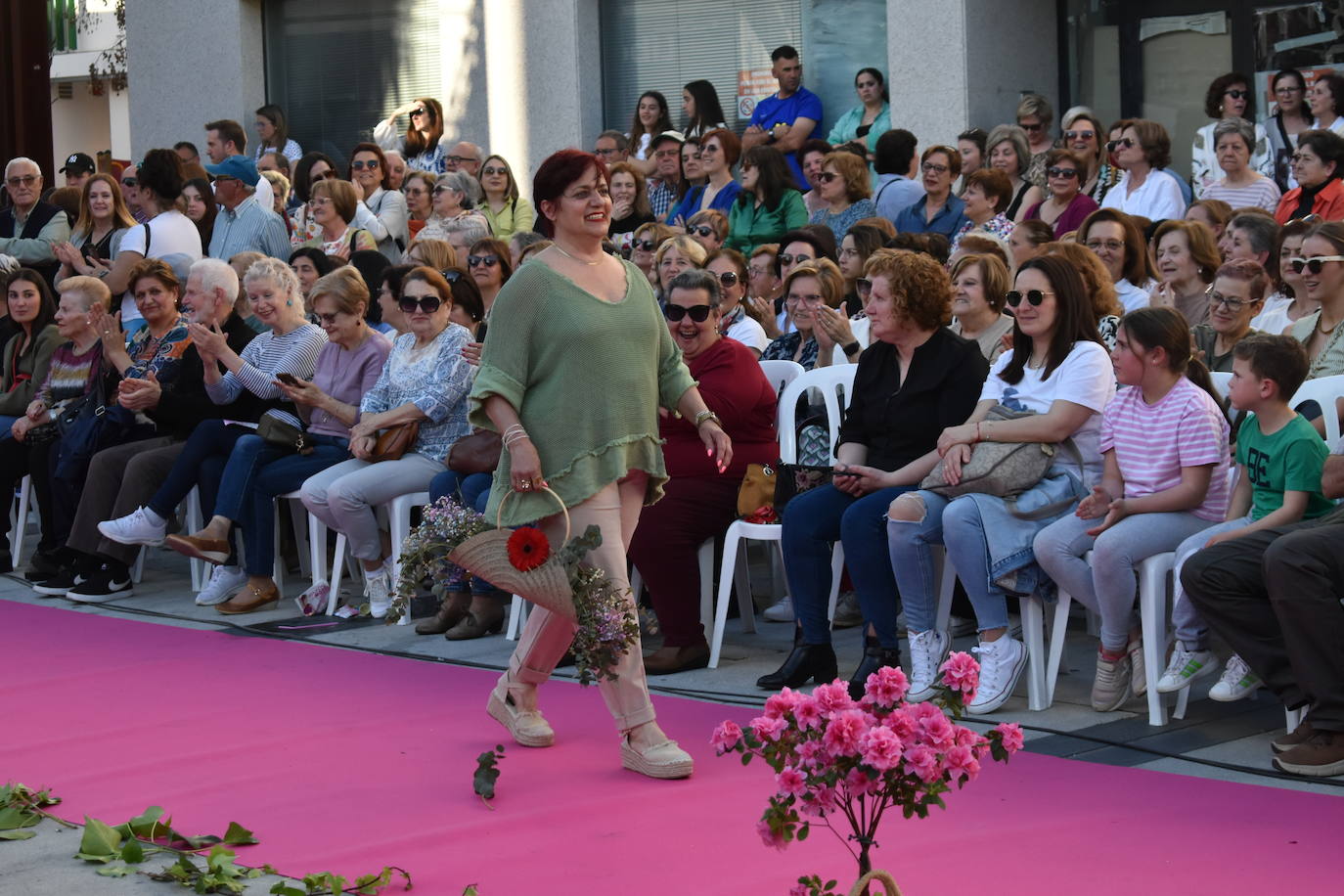 FOTOS: Éxito rotundo del desfile &#039;Miajadas está de moda&#039; (1ª parte)