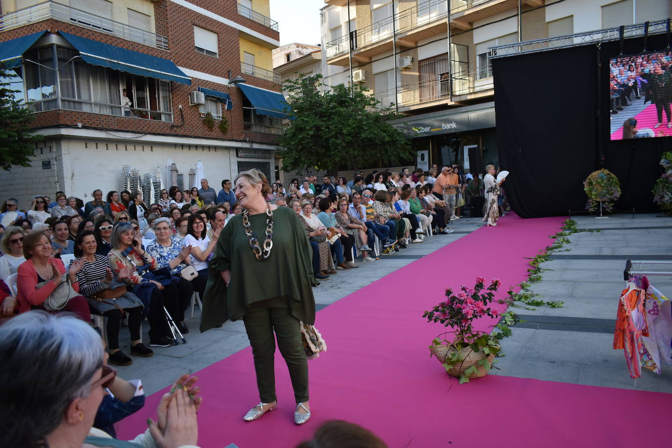 FOTOS: Éxito rotundo del desfile 'Miajadas está de moda' (1ª parte)