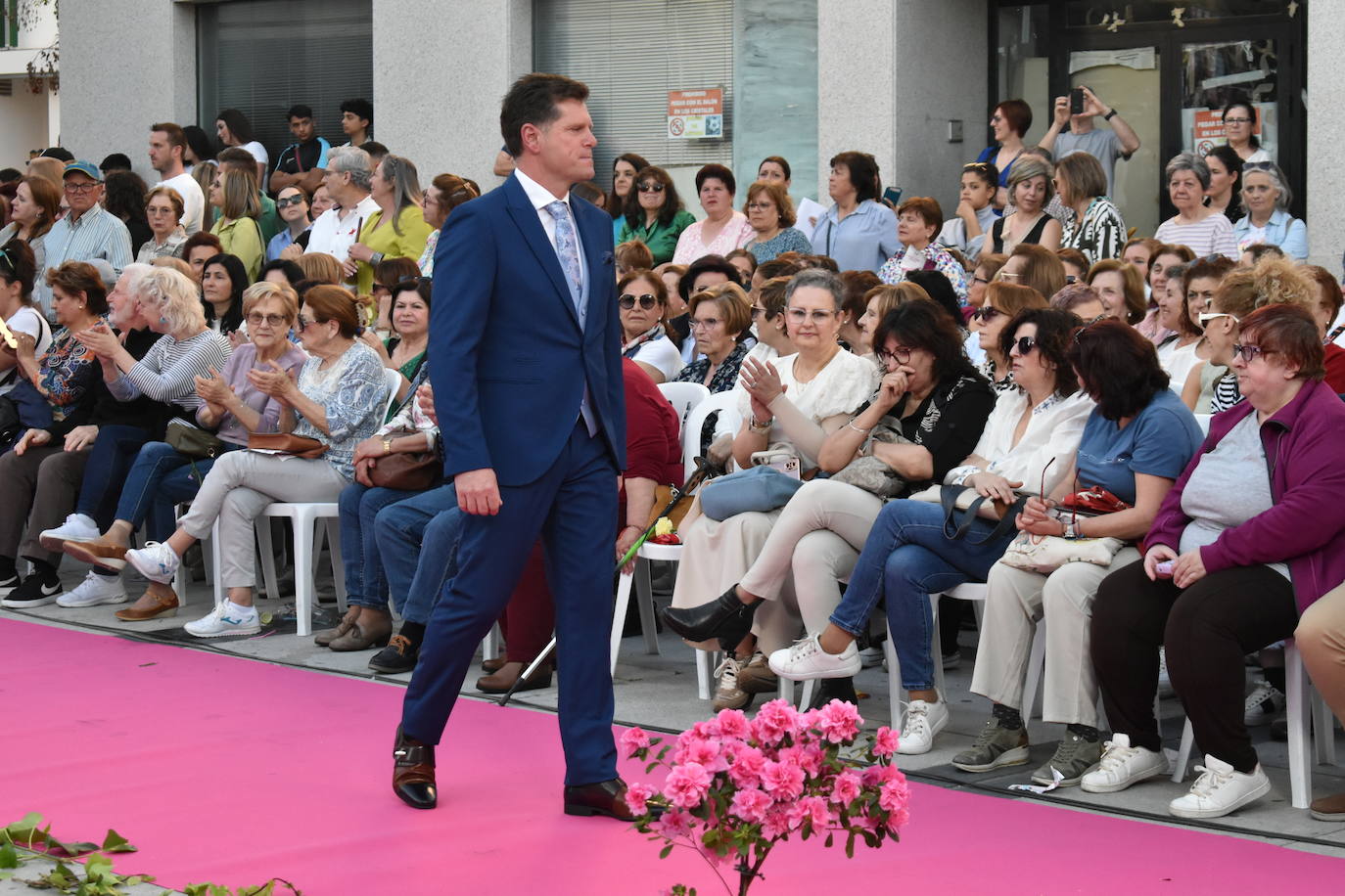 FOTOS: 'Miajadas está de moda… y de fiesta' con los mejores diseños para eventos (2ª parte)