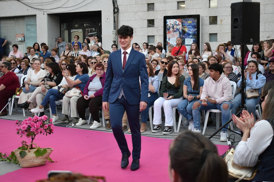 FOTOS: 'Miajadas está de moda… y de fiesta' con los mejores diseños para eventos (2ª parte)