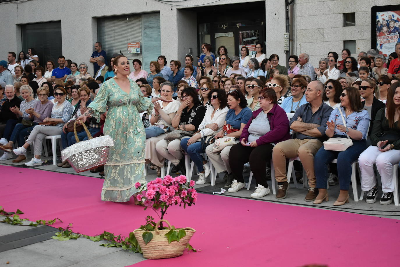FOTOS: 'Miajadas está de moda… y de fiesta' con los mejores diseños para eventos (2ª parte)