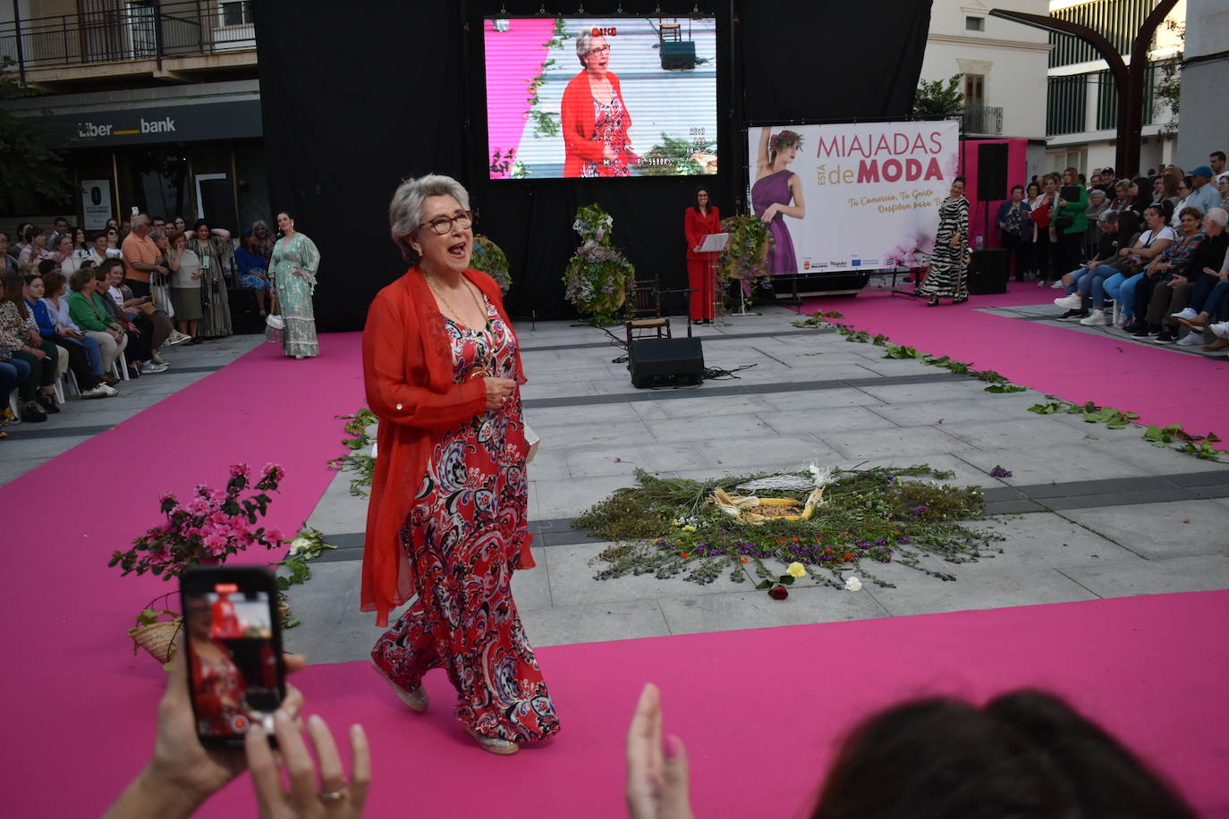 FOTOS: 'Miajadas está de moda… y de fiesta' con los mejores diseños para eventos (2ª parte)