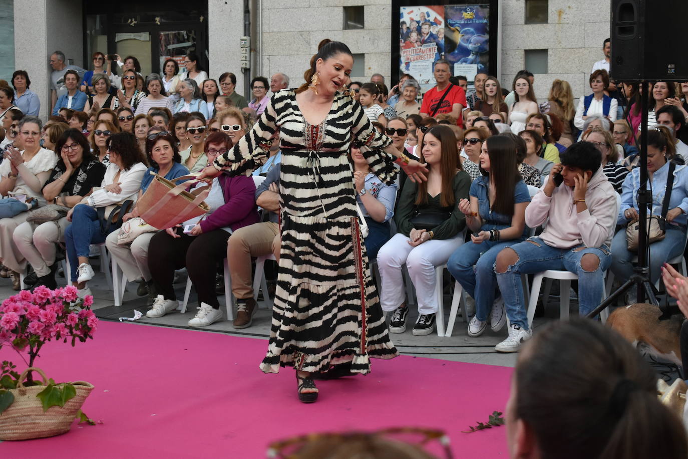 FOTOS: 'Miajadas está de moda… y de fiesta' con los mejores diseños para eventos (2ª parte)