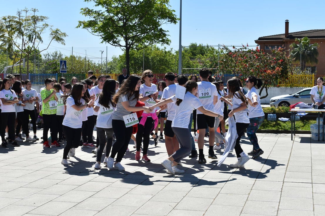 Fotos: El Torrente Ballester y San Martín de Porres corren juntos por la ELA