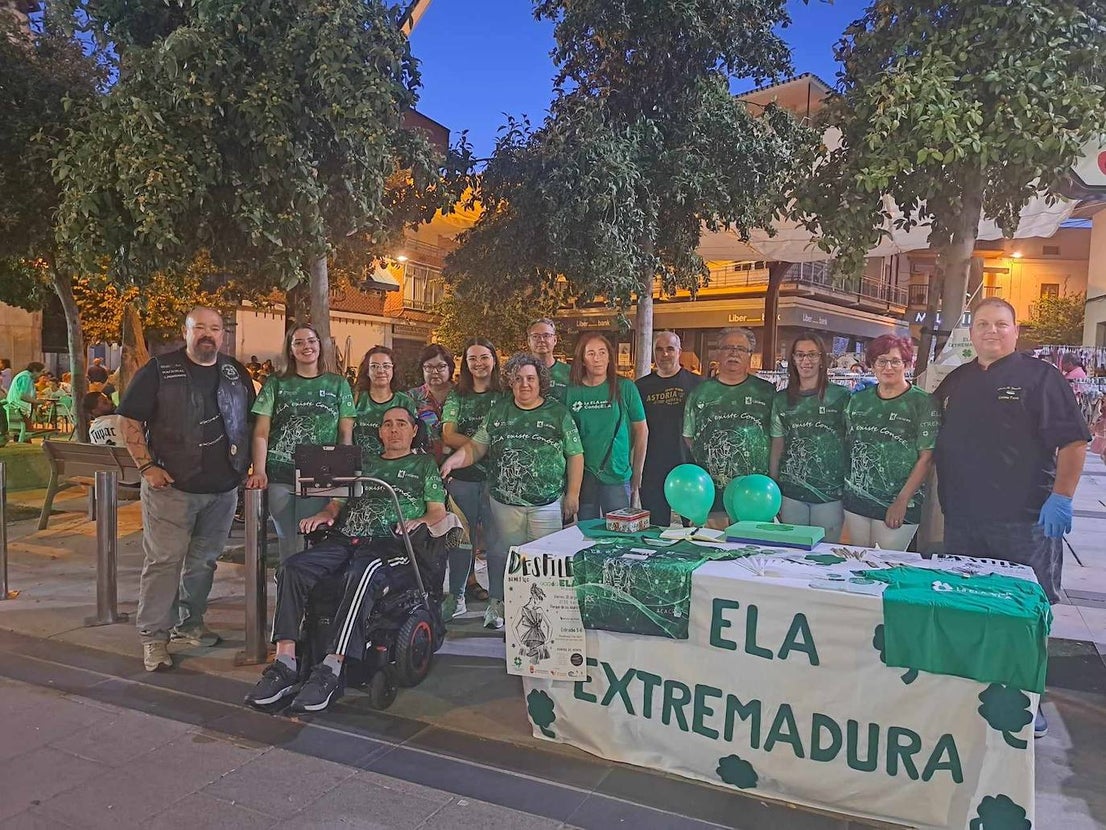 FOTOS: La moda se hace con la noche miajadeña