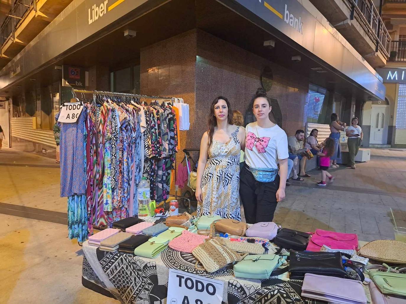 FOTOS: La moda se hace con la noche miajadeña