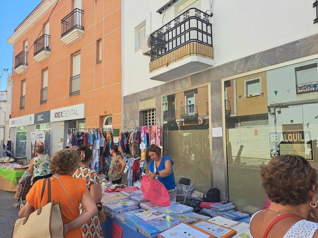 FOTOS: Más de 40 establecimientos se lanzan a la calle