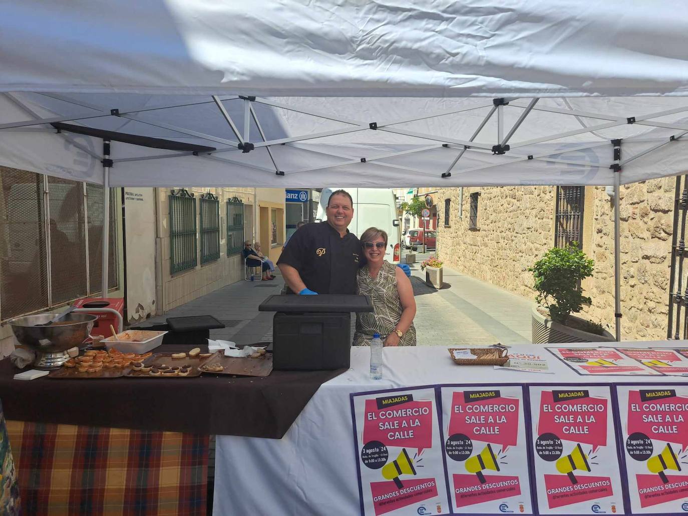 FOTOS: Más de 40 establecimientos se lanzan a la calle