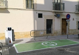 Uno de los puntos de recarga eléctrica.