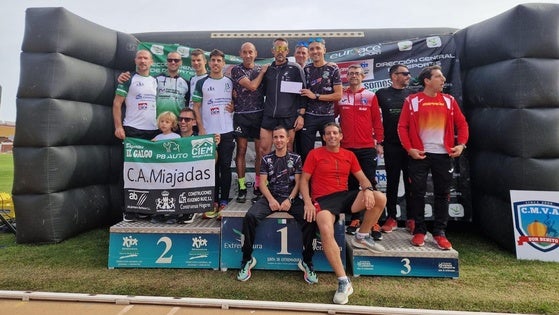 El Club Atletismo, 2º puesto en la Media maratón Virgen de las Cruces de Don Benito