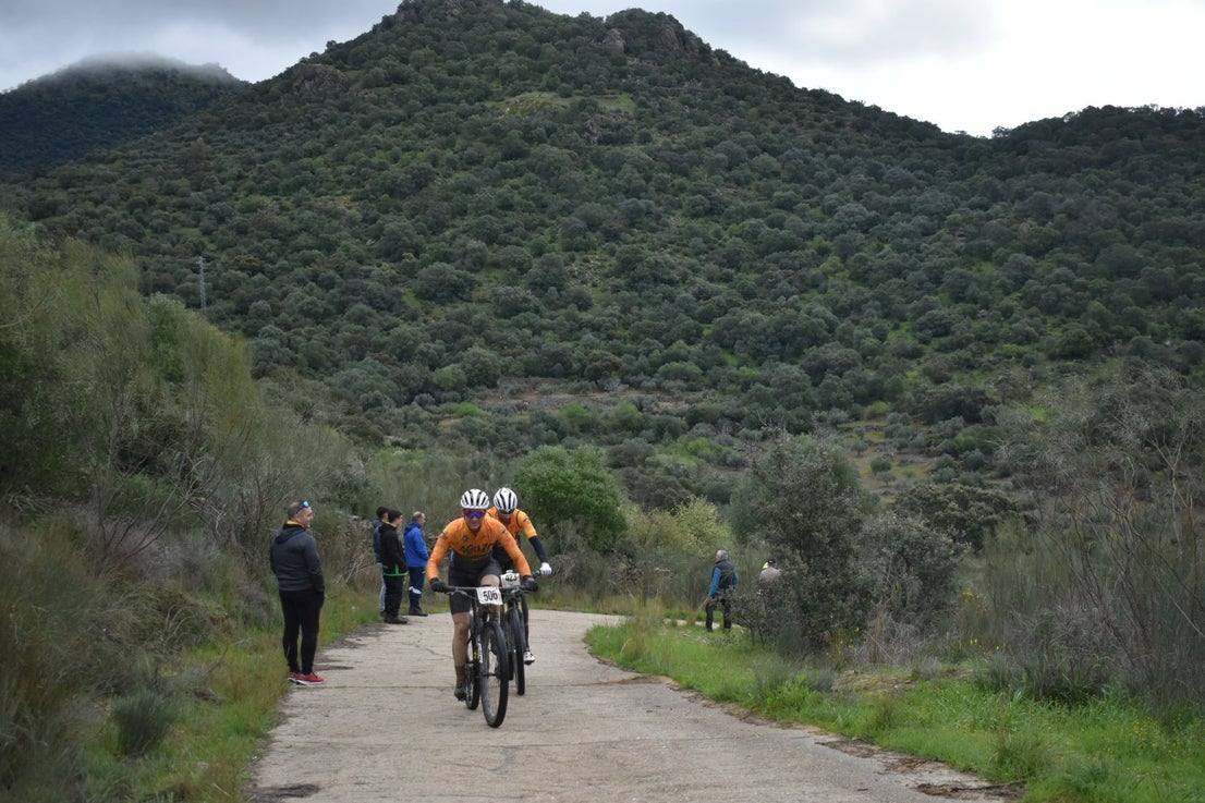 Fotos: Lo mejor del ciclismo en la Titán de los Ríos 2025