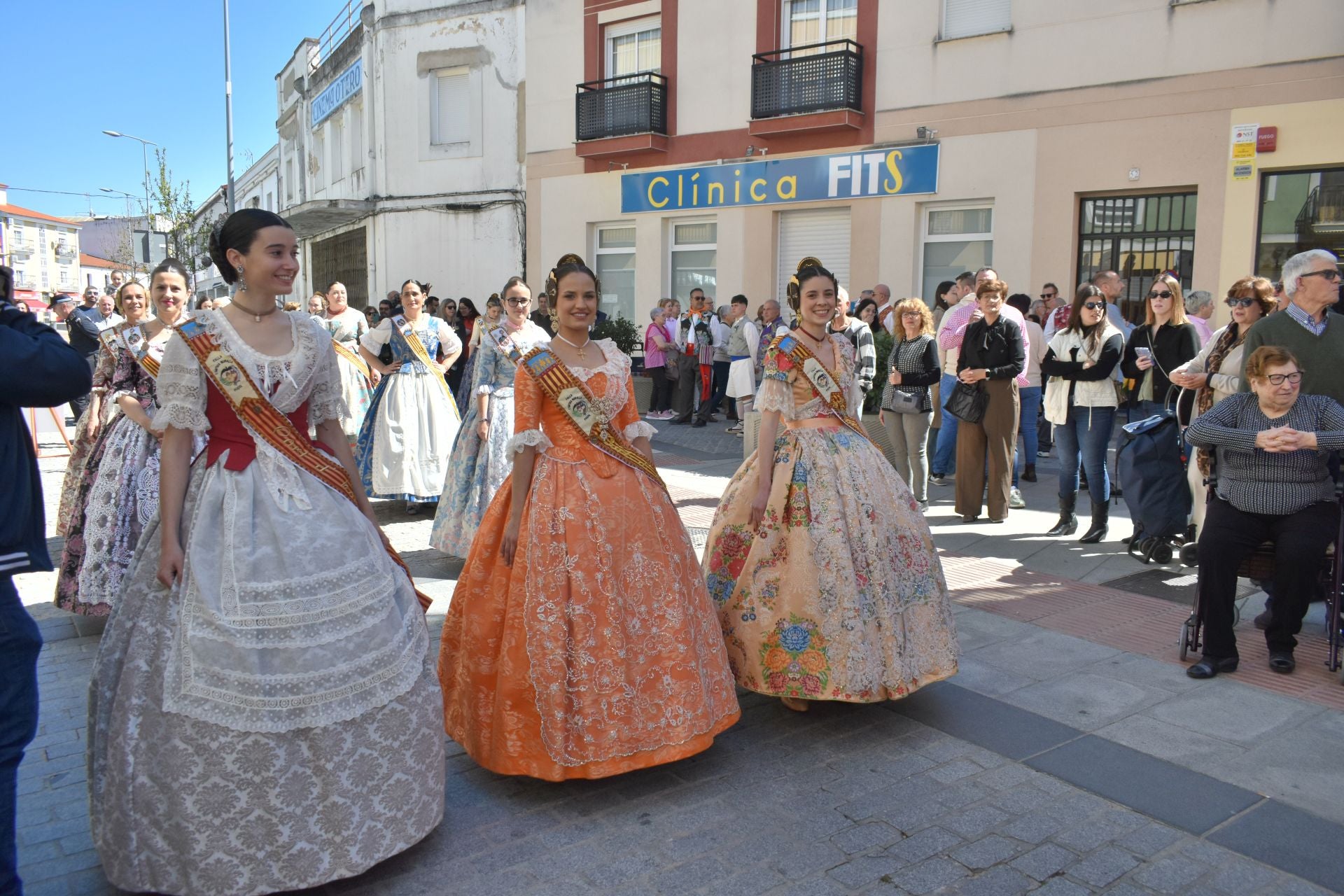 Fotos: Fin de semana inolvidable en Miajadas con sus hermanos de Puçol