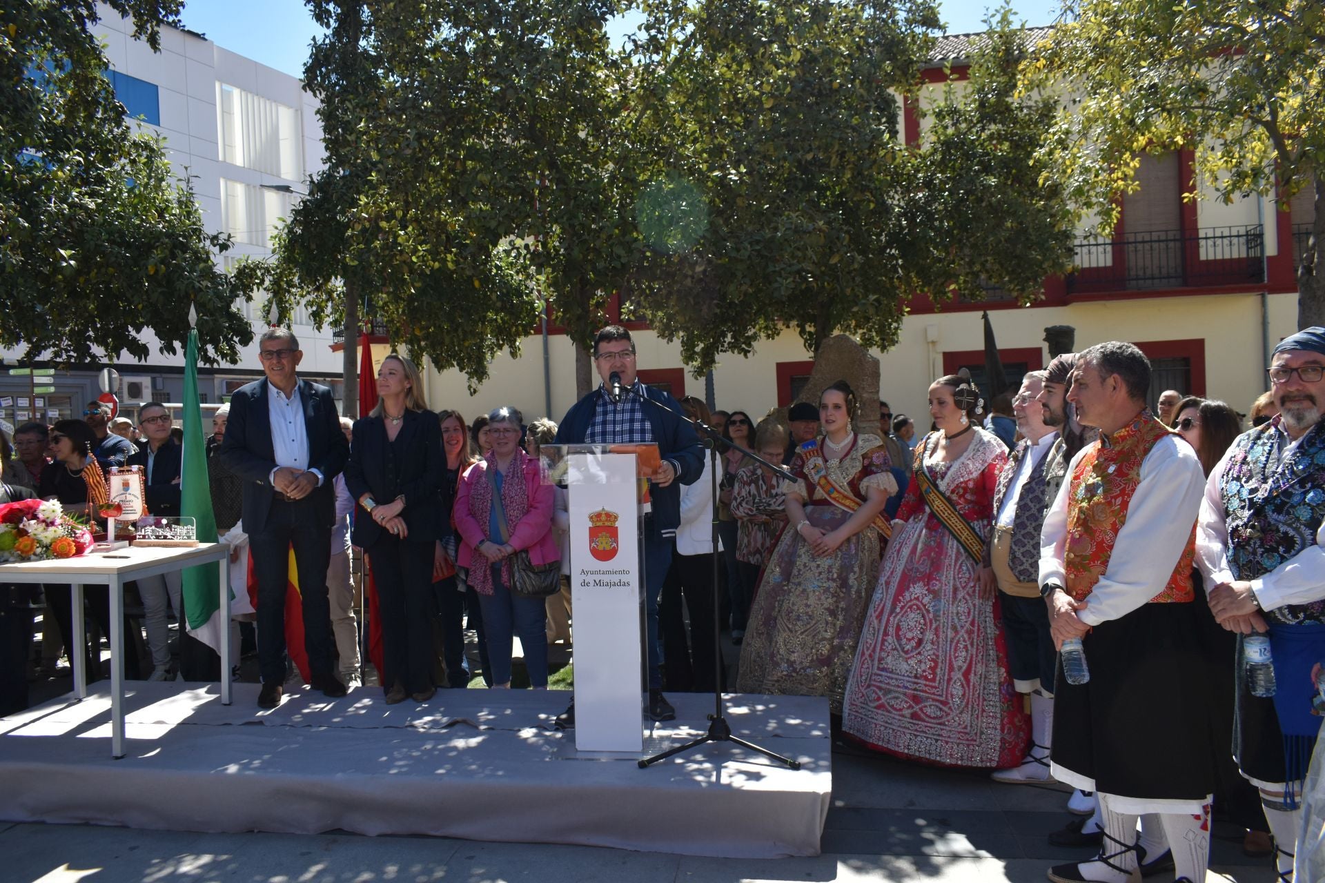 Fotos: Fin de semana inolvidable en Miajadas con sus hermanos de Puçol