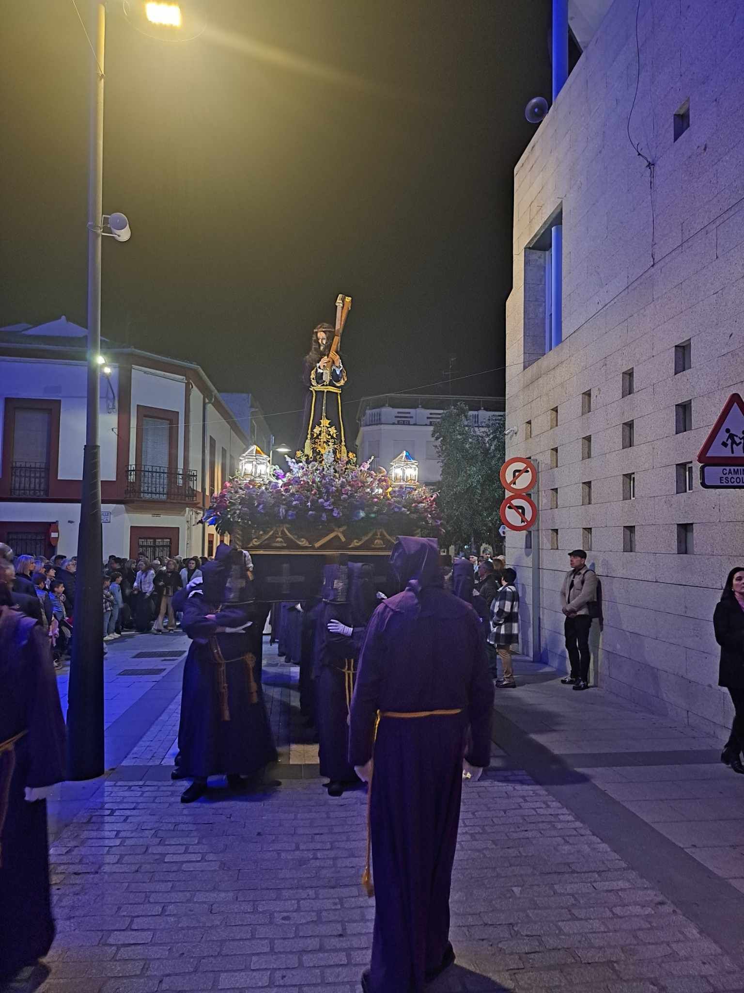 Fotos: Procesión de la 'Oración en el huerto de los olivos', el 'Cristo amarrado a la columna' y 'Jesús Nazareno'