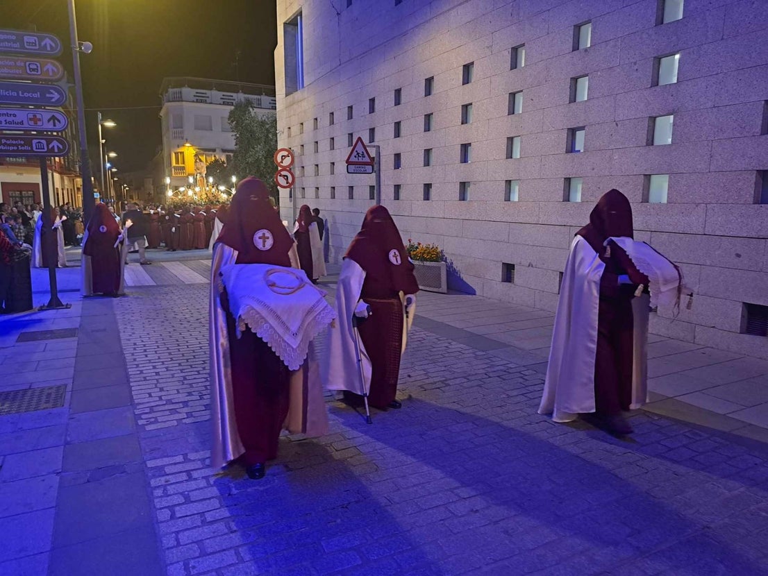 Fotos: Procesión de la 'Oración en el huerto de los olivos', el 'Cristo amarrado a la columna' y 'Jesús Nazareno'