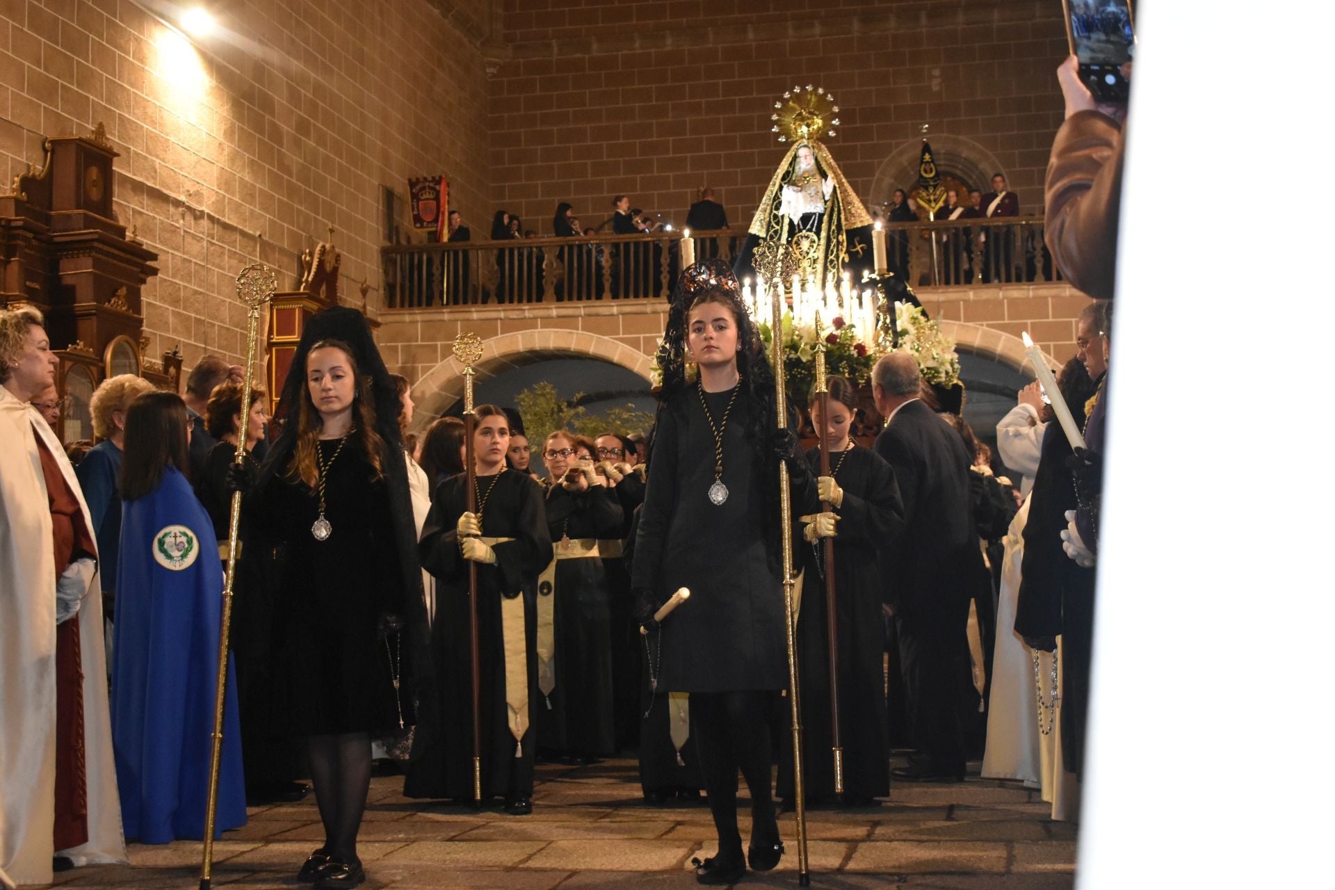 Fotos: El 'Cristo de la Piedad', 'La Piedad', el 'Santo Sepulcro' y la 'Virgen de los Dolores' procesionaron en el templo