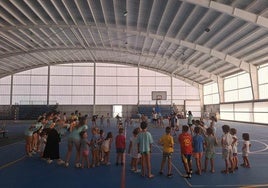 Los pequeños participan en la Escuela de verano del pasado año.