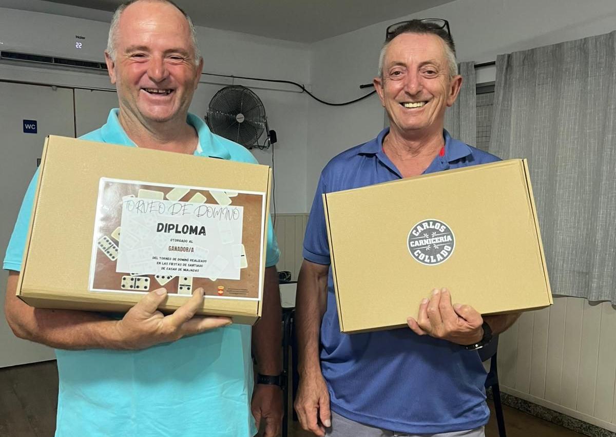 Imagen secundaria 1 - Casar de Miajadas ha disfrutado de unas animadas Fiestas de Santiago