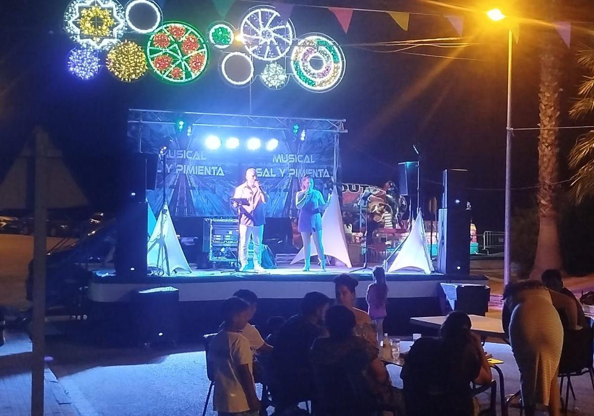 Imagen principal - Casar de Miajadas ha disfrutado de unas animadas Fiestas de Santiago