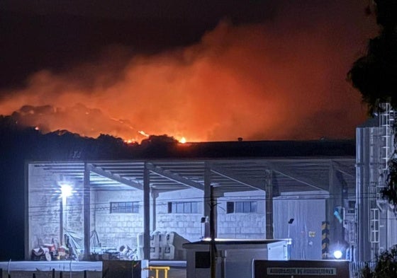 Fuego en La Dehesilla de Miajadas.