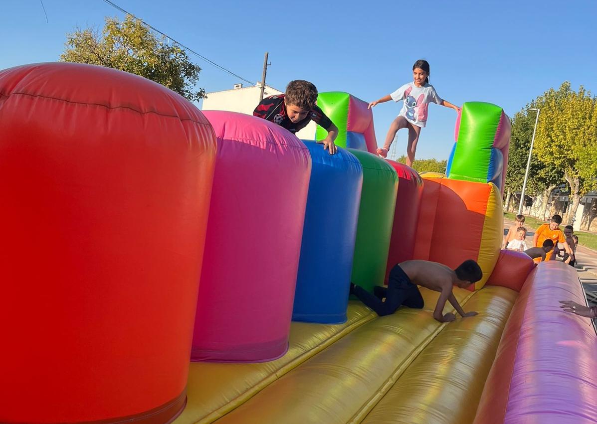 Imagen secundaria 1 - Alonso de Ojeda ya está disfrutando de su Semana Cultural
