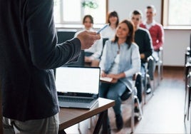 La Escuela de Cargos Electos dota a éstos de las competencias y herramientas de vanguardia necesarias.