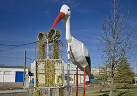 La cigüeña de Miajadas luce nueva imagen